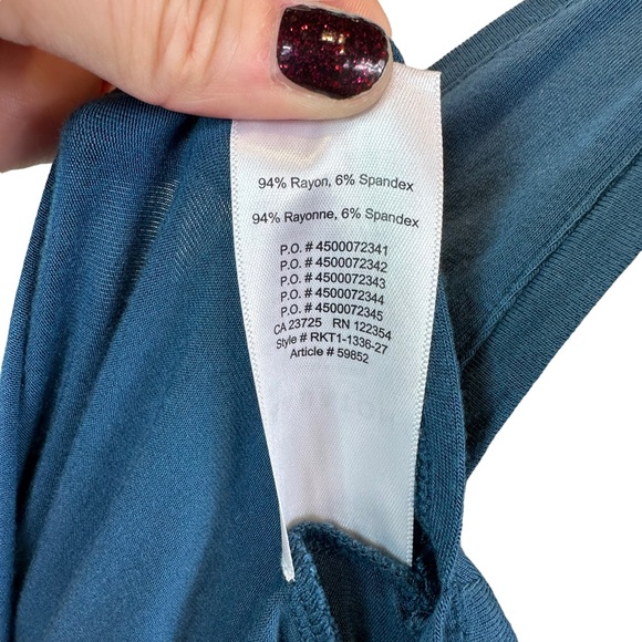 Babaton Artizia Tank Top Womens Sleeveless Stretch V Neck Blouse Blue Small - Picture 10 of 10